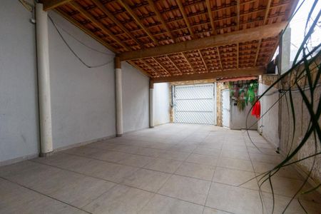 Casa à venda com 176m², 3 quartos e 3 vagas Casa à venda com 176m², 3 quartos e 3 vagasGaragem