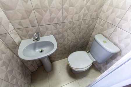 Casa à venda com 176m², 3 quartos e 3 vagas Casa à venda com 176m², 3 quartos e 3 vagasLavabo 2