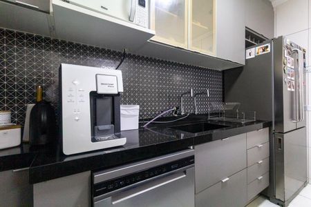 Casa à venda com 176m², 3 quartos e 3 vagas Casa à venda com 176m², 3 quartos e 3 vagasCozinha