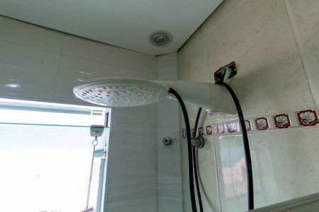 Casa à venda com 176m², 3 quartos e 3 vagas Casa à venda com 176m², 3 quartos e 3 vagasBanheiro 2