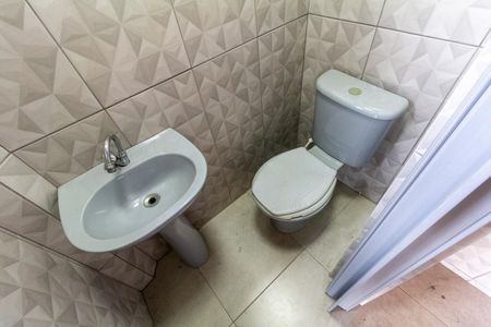 Casa à venda com 176m², 3 quartos e 3 vagas Casa à venda com 176m², 3 quartos e 3 vagasLavabo 2