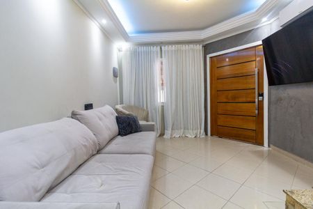 Casa à venda com 176m², 3 quartos e 3 vagas Casa à venda com 176m², 3 quartos e 3 vagasSala