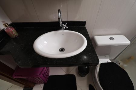 Apartamento à venda com 64m², 2 quartos e 1 vaga Apartamento à venda com 64m², 2 quartos e 1 vagaBanheiro da Suíte