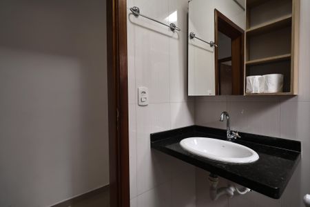 Apartamento à venda com 64m², 2 quartos e 1 vaga Apartamento à venda com 64m², 2 quartos e 1 vagaBanheiro