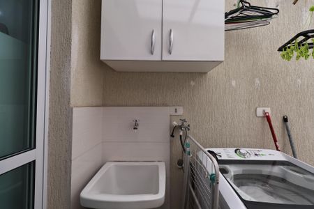 Apartamento à venda com 64m², 2 quartos e 1 vaga Apartamento à venda com 64m², 2 quartos e 1 vagaLavanderia