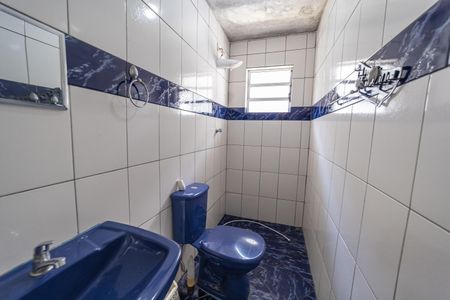 Casa à venda com 140m², 2 quartos e 1 vagaBanheiro do Quarto 1