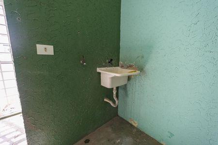 Casa à venda com 140m², 2 quartos e 1 vagaÁrea de Serviço