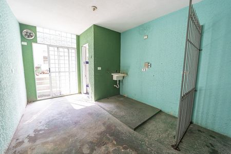 Casa à venda com 140m², 2 quartos e 1 vagaÁrea de Serviço