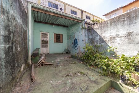 Casa à venda com 140m², 2 quartos e 1 vagaEdícula