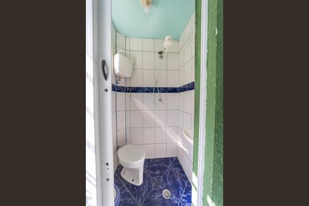 Casa à venda com 140m², 2 quartos e 1 vagaBanheiro