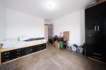 Casa à venda com 140m², 2 quartos e 1 vagaQuarto