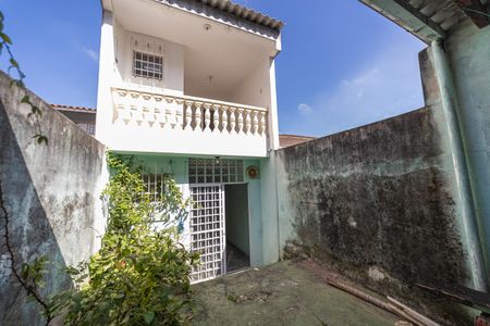 Casa à venda com 140m², 2 quartos e 1 vagaEdícula
