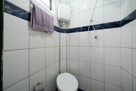 Casa à venda com 140m², 2 quartos e 1 vagaBanheiro 2