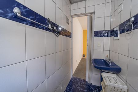 Casa à venda com 140m², 2 quartos e 1 vagaBanheiro do Quarto 1