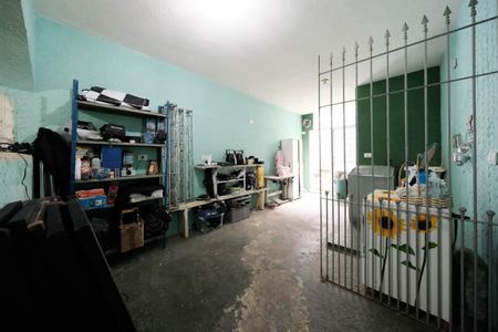 Casa à venda com 140m², 2 quartos e 1 vagaÁrea de Serviço