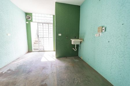 Casa à venda com 140m², 2 quartos e 1 vagaÁrea de Serviço