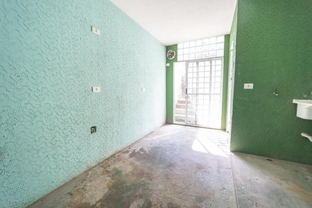Casa à venda com 140m², 2 quartos e 1 vagaÁrea de Serviço