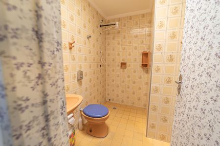 Casa à venda com 140m², 2 quartos e 1 vagaBanheiro