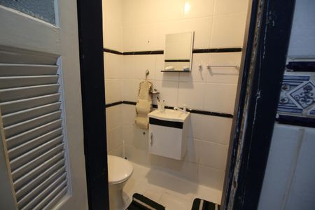 Casa à venda com 360m², 4 quartos e 1 vagaBanheiro de Serviço