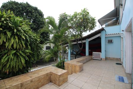 Casa à venda com 360m², 4 quartos e 1 vagaFrente