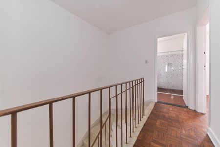 Casa à venda com 150m², 3 quartos e 2 vagasCorredor