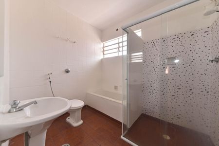 Casa à venda com 150m², 3 quartos e 2 vagasBanheiro Social