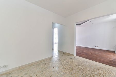 Casa à venda com 150m², 3 quartos e 2 vagasSala
