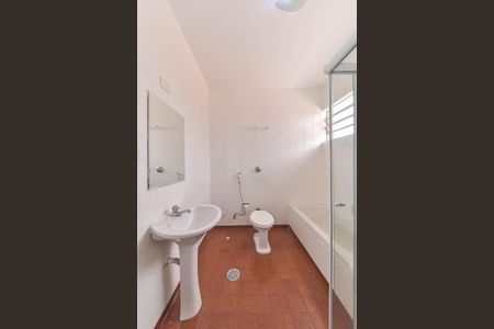 Casa à venda com 150m², 3 quartos e 2 vagasBanheiro Social