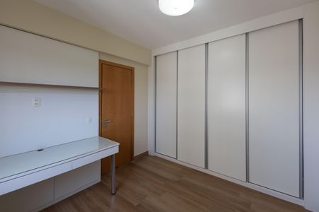 Apartamento à venda com 77m², 2 quartos e 2 vagas Apartamento à venda com 77m², 2 quartos e 2 vagasQuarto 1