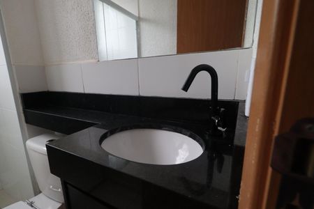 Apartamento para alugar com 42m², 2 quartos e sem vagaBanheiro