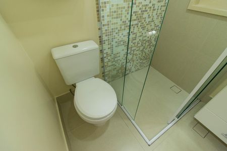 Apartamento para alugar com 133m², 3 quartos e 2 vagas Apartamento para alugar com 133m², 3 quartos e 2 vagasBanheiro da Suíte 2