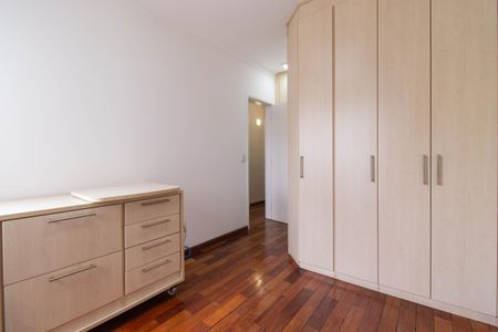 Apartamento para alugar com 133m², 3 quartos e 2 vagas Apartamento para alugar com 133m², 3 quartos e 2 vagasSuíte 2