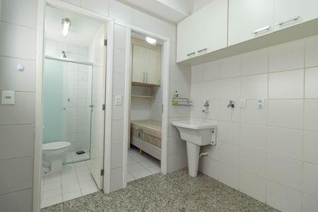 Apartamento para alugar com 133m², 3 quartos e 2 vagas Apartamento para alugar com 133m², 3 quartos e 2 vagasÁrea de Serviço