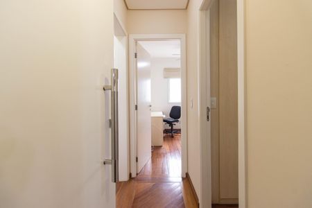 Corredor de apartamento para alugar com 3 quartos, 133m² em Ipiranga, São Paulo