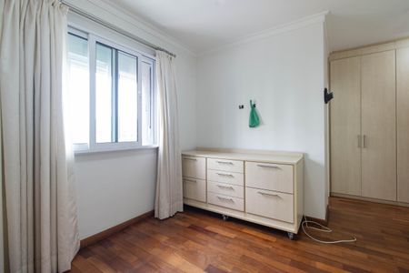 Apartamento para alugar com 133m², 3 quartos e 2 vagas Apartamento para alugar com 133m², 3 quartos e 2 vagasSuíte