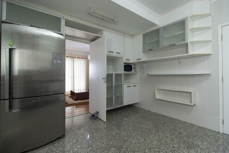 Apartamento para alugar com 133m², 3 quartos e 2 vagas Apartamento para alugar com 133m², 3 quartos e 2 vagasCozinha