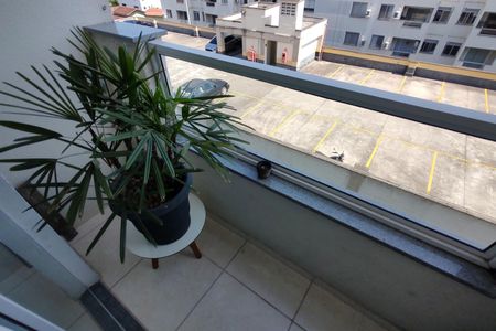Apartamento à venda com 49m², 2 quartos e 1 vaga Apartamento à venda com 49m², 2 quartos e 1 vagaVaranda