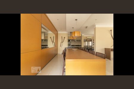 Apartamento à venda com 142m², 3 quartos e 3 vagasÁrea comum - Salão de festas