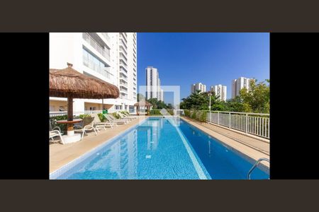 Apartamento à venda com 142m², 3 quartos e 3 vagasÁrea comum - Piscina