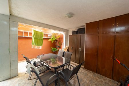 Casa à venda com 78m², 3 quartos e 2 vagas Casa à venda com 78m², 3 quartos e 2 vagasÁrea de Serviço