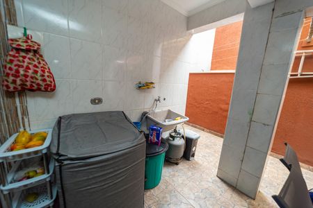 Casa à venda com 78m², 3 quartos e 2 vagas Casa à venda com 78m², 3 quartos e 2 vagasÁrea de Serviço