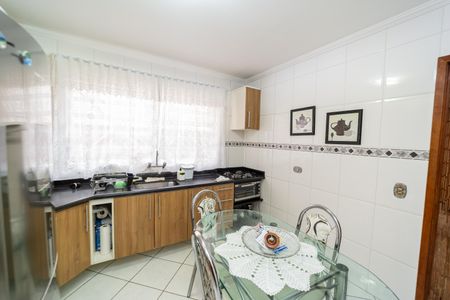 Casa à venda com 78m², 3 quartos e 2 vagas Casa à venda com 78m², 3 quartos e 2 vagasCozinha
