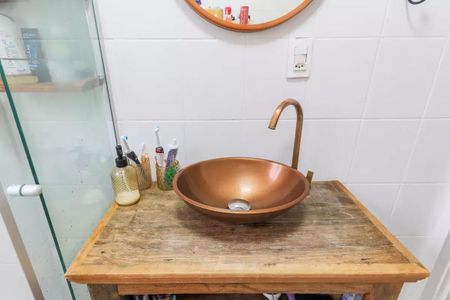 Apartamento à venda com 77m², 2 quartos e 1 vaga