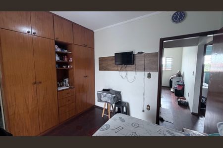 Casa à venda com 300m², 5 quartos e 2 vagasSuíte 