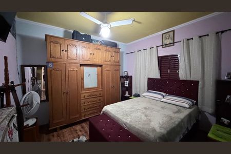 Casa à venda com 300m², 5 quartos e 2 vagasQuarto 1 - Fundos