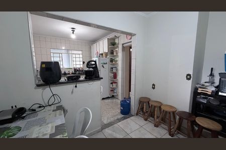 Casa à venda com 300m², 5 quartos e 2 vagasCozinha