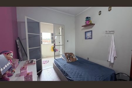 Casa à venda com 300m², 5 quartos e 2 vagasQuarto 2