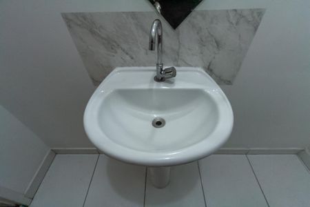 Casa à venda com 134m², 3 quartos e 2 vagasLavabo