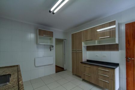 Casa à venda com 134m², 3 quartos e 2 vagasCozinha
