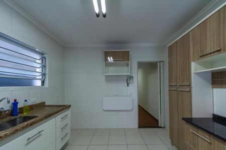 Casa à venda com 134m², 3 quartos e 2 vagasCozinha